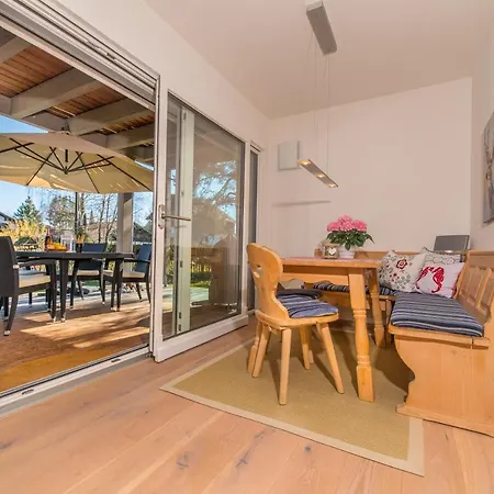 Helle Mit Bergblick & Eigener Terrasse דירה באד טולץ