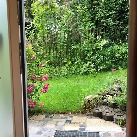 Helle Mit Bergblick & Eigener Terrasse