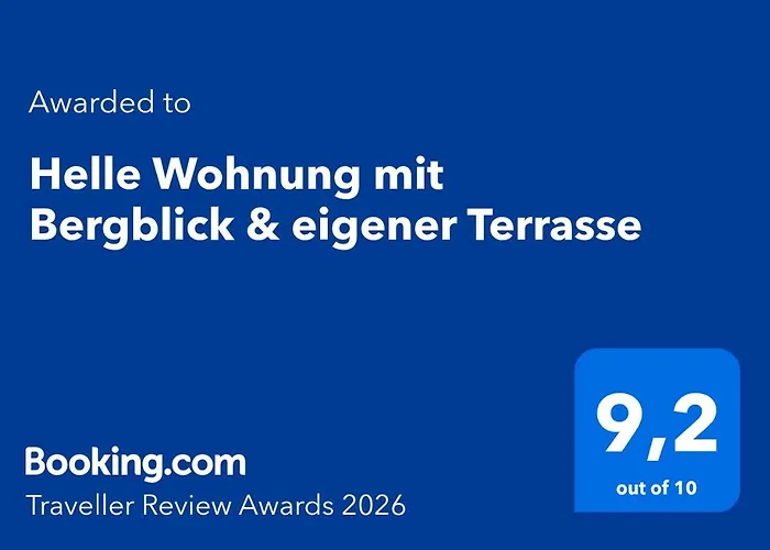 Helle Mit Bergblick & Eigener Terrasse Apartman